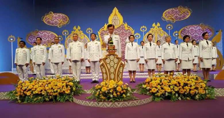 นายพงชาญ สำเภาเงิน รองกรรมการผู้จัดการ รั...