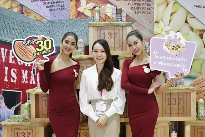 ซิมเพิ้ล ฟู้ดส์ ตอกย้ำแบรนด์อันดับหนึ่งตลาดนมอัลมอนด์ ชวนสัมผัสประสบการณ์ชวนชิม นมทางเลือกเพื่อสุขภาพ ในงาน THAIFEX -World of Food ASIA 2019
