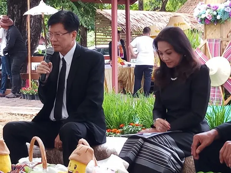 ผู้ตรวจราชการ ส.ป.ก.ร่วมงานแถลงข่าวกรมการข้าว เนื่องในวันข้าวและชาวนาแห่งชาติ วันที่ 5-7 มิถุนายน 2562 นี้