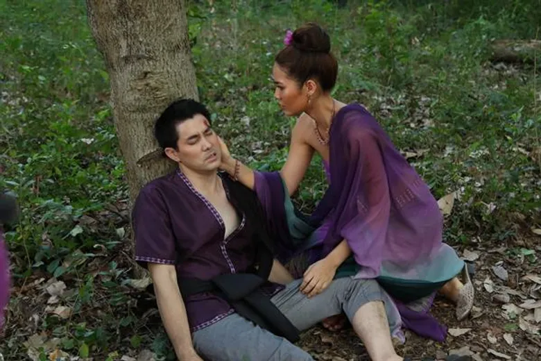 “น้ำตาล – ดาว” สะบัดผ้า ฟาดกันยับ “สมาร์ท” อ่วม ถูกบีบคอปางตาย