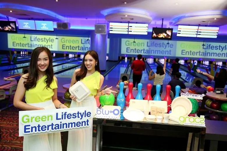 เมเจอร์ โบว์ล ผนึก วี ฟิตเนส จับมือ เกรซ นำร่องร่วมรักษ์โลก ชู “Green Lifestyle Entertainment” ลดการใช้โฟมและพลาสติก หันมาใช้บรรจุภัณฑ์ผลิตจากชานอ้อยที่เป็นมิตรต่อสิ่งแวดล้อม