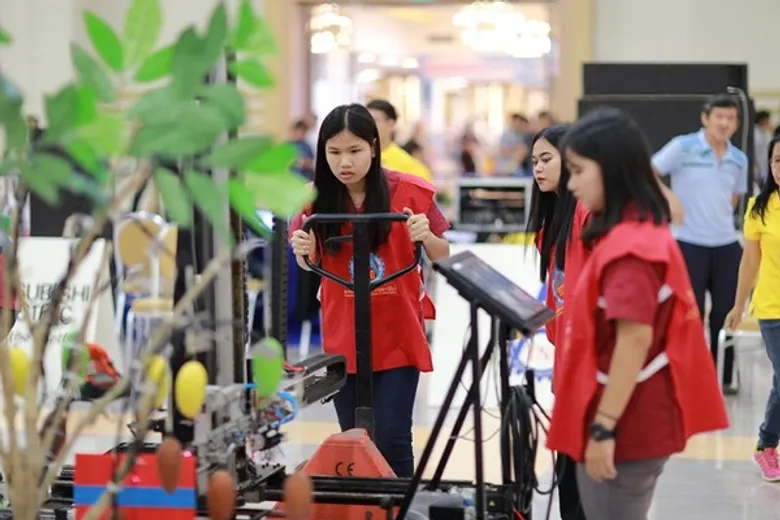 ส.ส.ท. จัดการแข่งขันหุ่นยนต์ ประจำปี 2562 เฟ้นหาสุดยอดเยาวชน นักนวัตกรรมหุ่นยนต์
