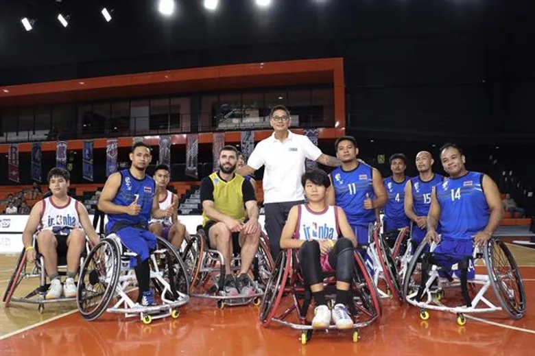 ประมุขพาราไทย นำทัพ “วีลแชร์ยัดห่วงทีมชาติไทย” สร้างแรงบันดาลใจให้น้องๆยช. “ จูเนียร์ เอ็นบีเอ”