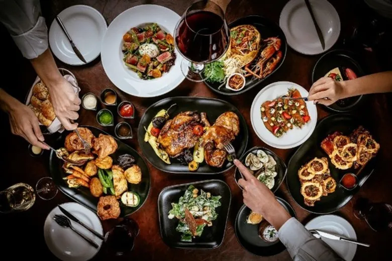 SUNDAY BRUNCH AT BABETTE’S THE STEAKHOUSE BANGKOK