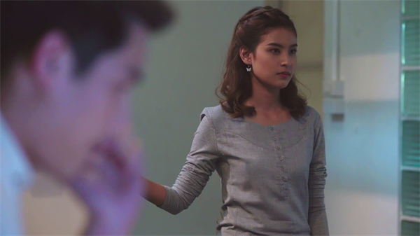 พฤหัสบดีนี้เวลา 5 ทุ่มตรง มาชม ซีรีส์ คอม...