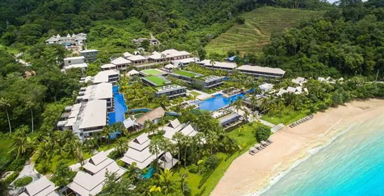 ภูเก็ต แมริออท รีสอร์ท แอนด์ สปา, ในยางบีช นำเสนอโปรโมชั่นสุดพิเศษเพียง 7 วันเท่านั้น สำหรับห้องพักประเภทพูลวิลล่า สุดหรูริมชายหาด