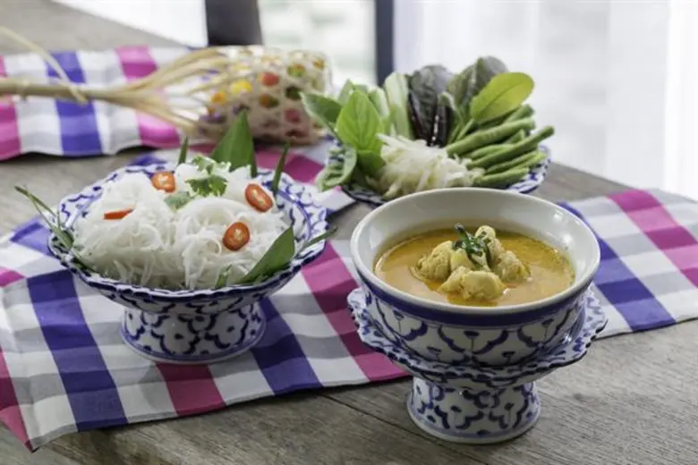 รสเสน่ห์อาหารภาคใต้และภาคกลาง สู่อาหารไทยชั้นเลิศตำรับ "พันวา เฮ้าส์" ในแมนชั่นสุดคลาสสิค สไตล์ชิโน-โปรตุกีส ริมทะเลอันดามัน ณ ห้องอาหารพันวาเฮ้าส์ โรงแรมเคปพันวา ภูเก็ต