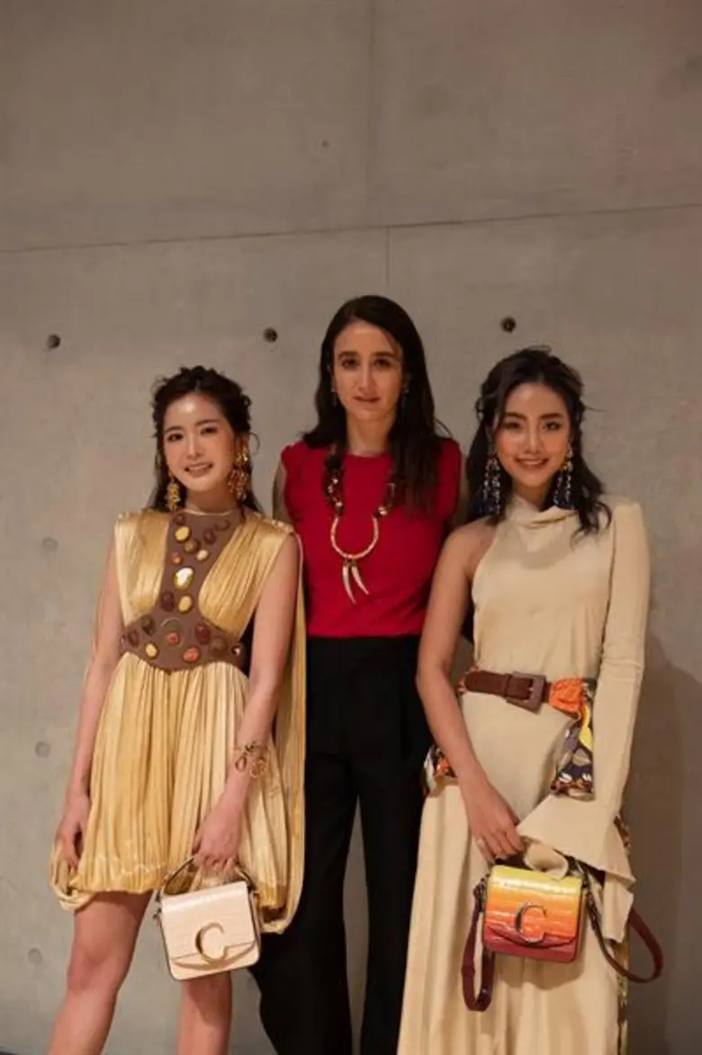 โคลเอ (Chloe) คอลเลกชั่น สปริง 2020 สะท้อนความงดงาม แข็งแกร่ง ลึกลับของนครเซี่ยงไฮ้