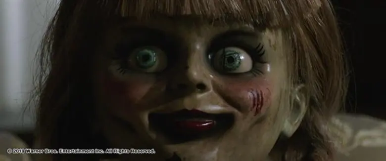 "Annabelle Comes Home" กำกับและเขียนบทโดย...