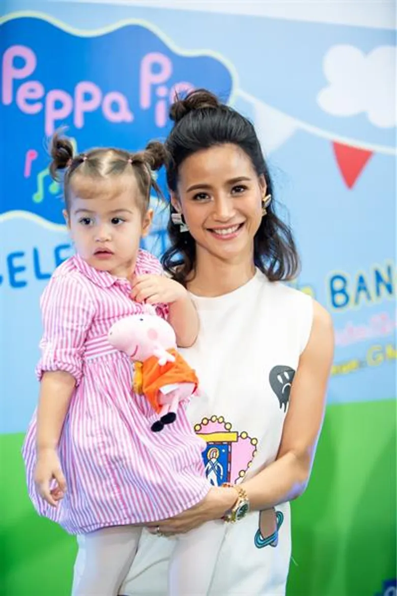 ”เจจินตัย ควง น้องพลอยเจ” ร่วมต้อนรับ”เปปป้าพิก” งานแถลงข่าว PEPPA PIG LIVE CELEBRATION 2019 IN BANGKOK พร้อมชมโชว์เต็มรูปแบบ 12-14 กรกฎาคมนี้