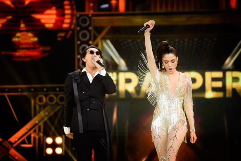 ไอซ์-หลุยส์ ปลื้ม “The Rapper” คว้ารางวัลรายการโทรทัศน์ที่สุดแห่งปี 2018  จากเวที daradaily Awards ครั้งที่ 8