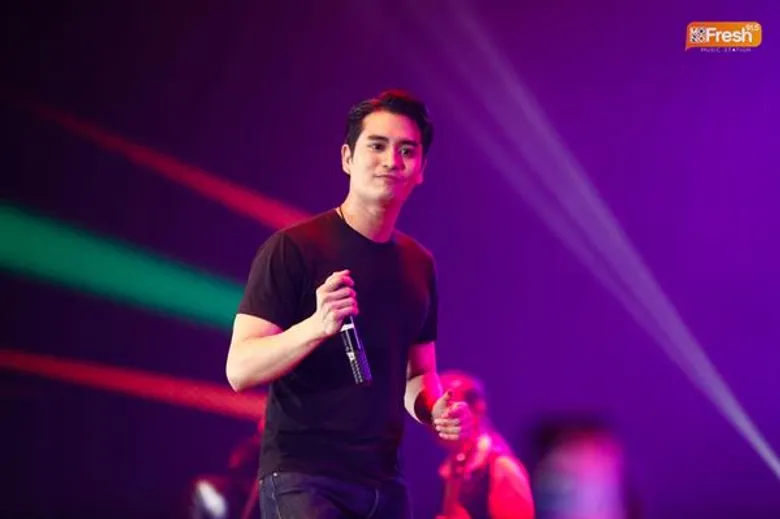 เกิร์ลกรุ๊ปในตำนาน 'สาวสาวสาว’ ขนเพลงฮิตมาให้ฟังเต็มอิ่ม ออกสเต็ปแดนซ์กับรุ่นน้อง 'Triumphs Kingdom’ บนเวทีคอนเสิร์ต 'GSB & TIPlife Present Moment In Time’