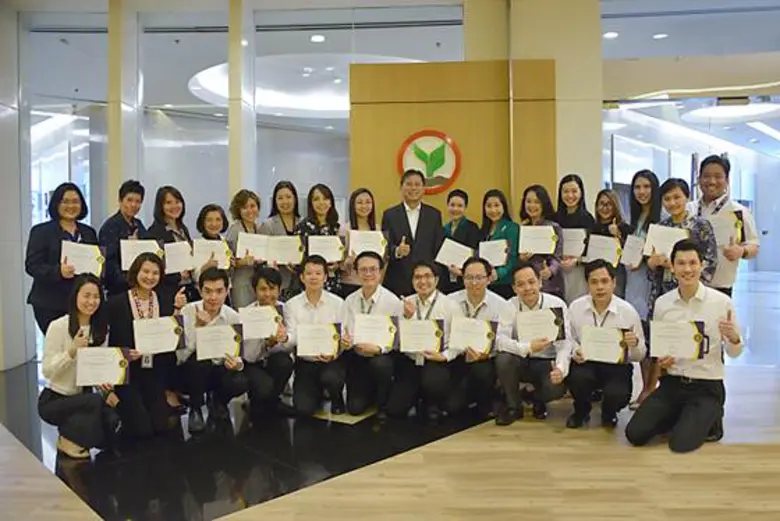 นายปรีดี ดาวฉาย กรรมการผู้จัดการ ธนาคารกส...