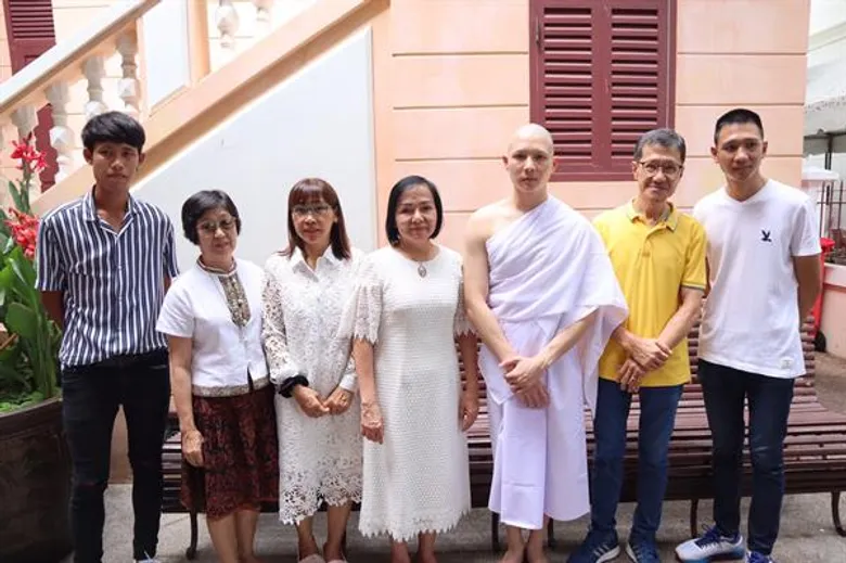 “แอมป์” ภูมิใจ บวชทดแทนพระคุณพ่อแม่ ได้ฉายา “ภูริปญฺโญ”
