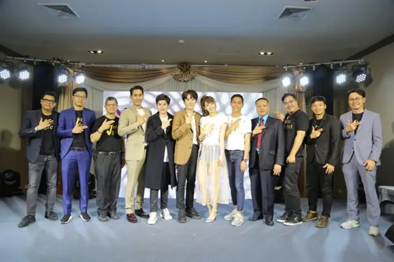 เปิดตัว 5 ศิลปินสุดฮอตจากเอเชีย ร่วมวาไรตี้โชว์รูปแบบใหม่ "Vote and Greet" พร้อมแฟนมีตติ้งครั้งแรกในประเทศไทย ผ่านการถ่ายทอดสดทางออนไลน์ รับชมได้ทั่วโลก