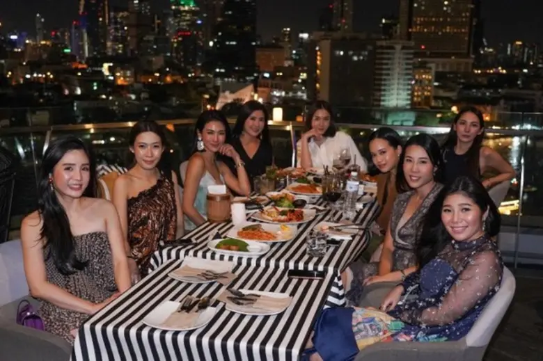 “ไอคอนสยาม” ยกทัพความอร่อยพร้อมเสิร์ฟใน “7 Wondrous Dining” มหัศจรรย์สรวงสวรรค์ของนักชิม กับโซนอาหารนานาชาติที่คัดสรรแล้วจากทั่วโลก
