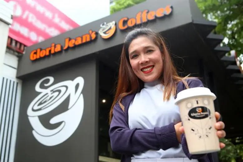 “กลอเรีย จีนส์ คอฟฟี่” กาแฟระดับโลก บุกตลาดกาแฟสดไทย ประกาศเปิดศึกชิงส่วนแบ่งมาร์เก็ตแชร์ พร้อมแตกแบรนด์ลูกบุกตลาดร้านกาแฟในปั๊มน้ำมัน