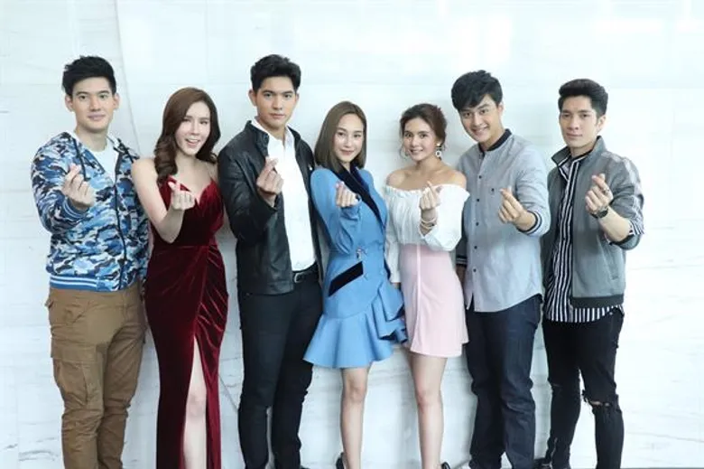 “เข้ม–นาว” นำทีมผู้กำกับ-นักแสดง เม้าท์เบื้องหลังสุดฮา ในรายการ สดๆ บทไม่มี สเปเชียล “เจาะลึกเบื้องหลังละคร หัวใจลูกผู้ชาย”