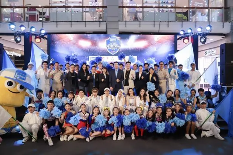 ฮั่น อิสริยะ โชว์สเต็ปแดนซ์สุดอลังการ กับทีมเชียร์ลีดดิ้งเวที TNCC ชวนเด็กไทยทำเรื่องเต้น ไม่ให้เป็นเรื่องเล่นๆ อีกต่อไป กับการแข่งขันเชียร์ลีดดิ้งชิงแชมป์ประเทศไทยครั้งที่15 ประจำปี 2562