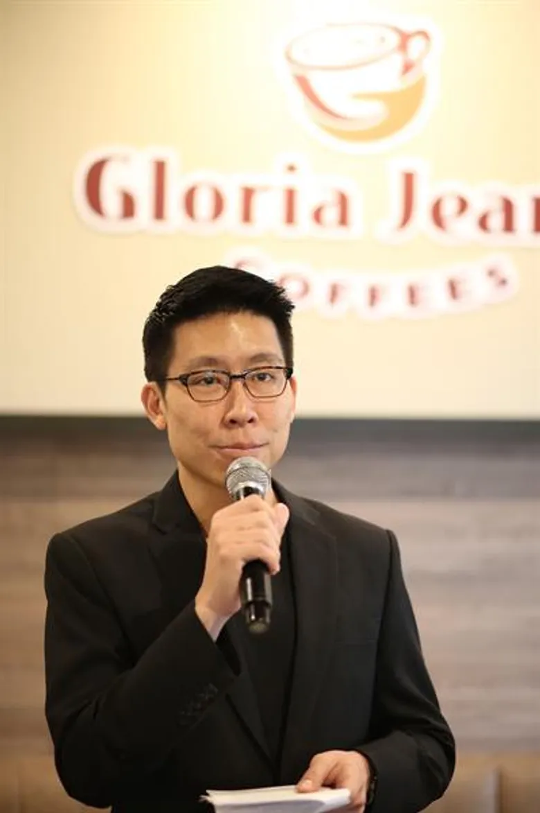“กลอเรีย จีนส์ คอฟฟี่ ประเทศไทย” จับพู่กันกับ ม.ล.จิราธร ร่วมสร้างคาแรคเตอร์ใหม่ หวังให้คนไทยได้สัมผัสรสชาติกาแฟคุณภาพ มาตรฐานระดับโลก
