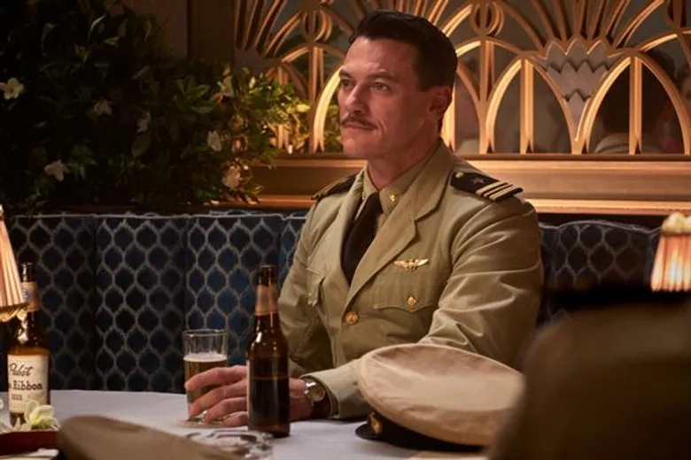 ตัวอย่างแรก “MIDWAY” ยิ่งใหญ่สมศักดิ์ศรี!มหึมาสงครามโดยผกก. INDEPENDENCE DAY ระดมกำลังพลดาราคับคั่ง จากเรื่องจริงยุทธการระทึก จุดเปลี่ยนเกมรบสงครามโลกครั้งที่ 2