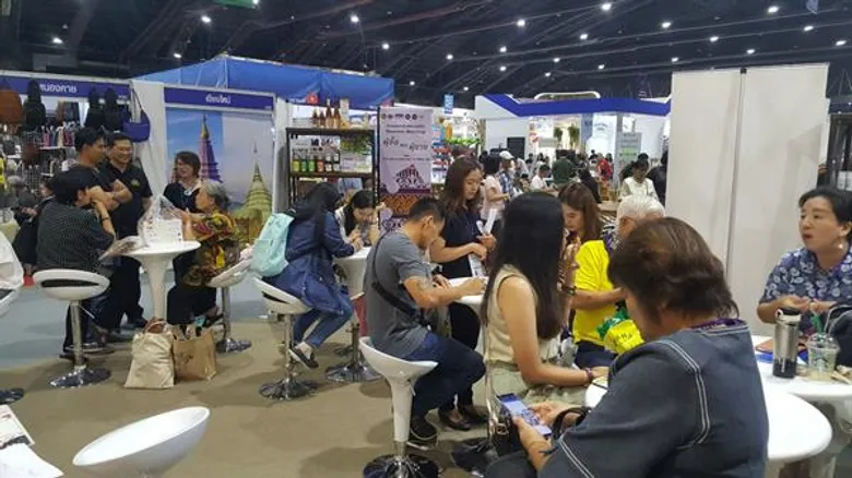 โอทอป อินเตอร์เทรดเดอร์ ปลื้ม !! ยอดเจรจาธุรกิจในงาน OTOP Midyear 2019 ทะลุ 40 ล้านบาท