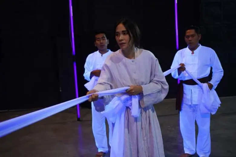 "อาร์ม" เข้าพิธีกระชับวิญาณมีนา(พลอย-เฌอม...