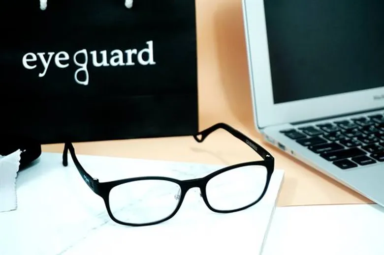“หมอกุ๊กไก่” เผย "Eyeguard Nano Blue" ตัวช่วยดูแลดวงตา นวัตกรรมใหม่ของแว่นตากรองแสงสีน้ำเงิน