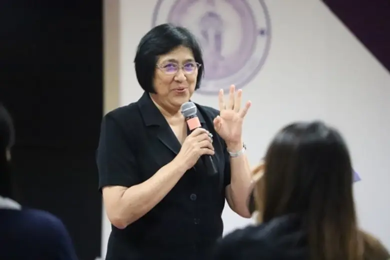 "การให้สารน้ำทางหลอดเลือด เป็นคำที่กว้าง ...