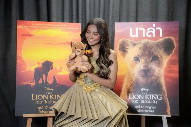 “แก้ม” สุดปลื้ม ได้พากย์เสียงตัวละครเดียวกับ “บียอนเซ่” ใน “ดิสนีย์ เดอะ ไลอ้อน คิง” กับบท “นาล่า” สิงโตสาวทรงพลัง