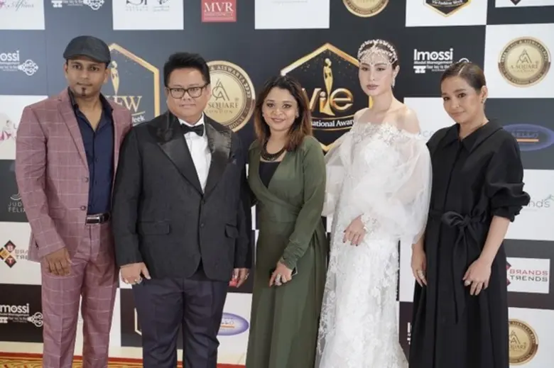 ปลา สุดจิตร์ เจ้าพ่อเวดดิ้ง สุดปลื้ม คว้ารางวัลนักออกแบบชุดแต่งงานยอดเยี่ยม ในงานแฟชั่นโชว์ VFW & VIA Dubai 2019