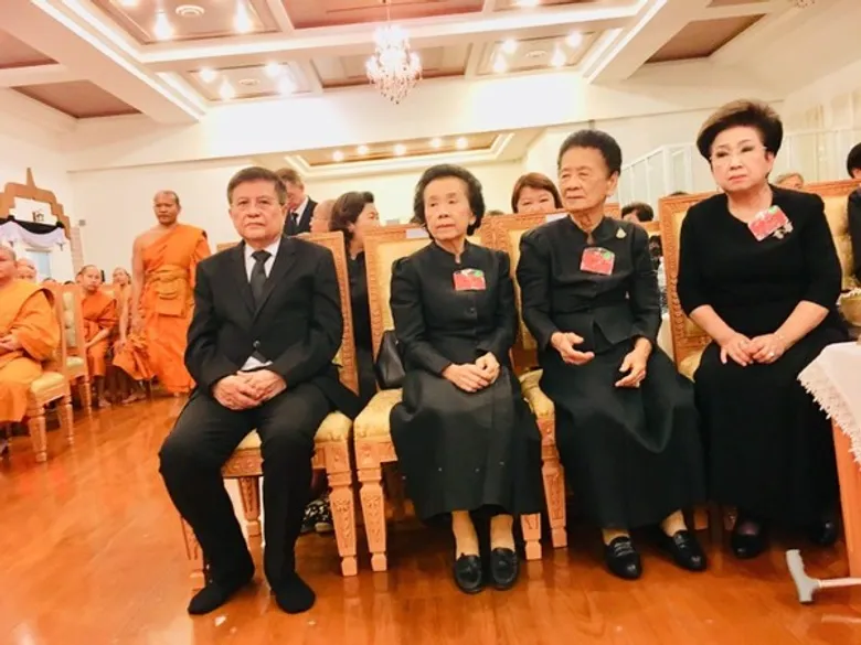 ม.ศรีปทุม น้อมกราบถวายความอาลัยแด่สมเด็จพระพุทธชินวงศ์