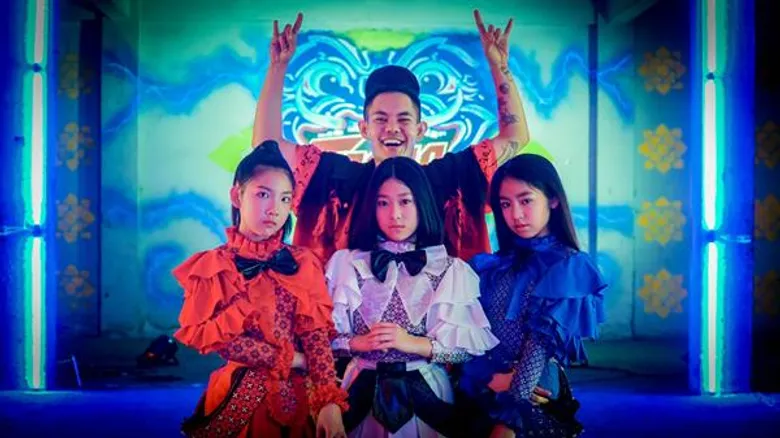 “ลูกอมปีศาจ (Monster Candy)” ระเบิดฟอร์ม “ทศเกิร์ล” (TOSSAGIRLS) เมทัลเกิร์ลกรุ๊ปเลือดไทยประสบความสำเร็จ