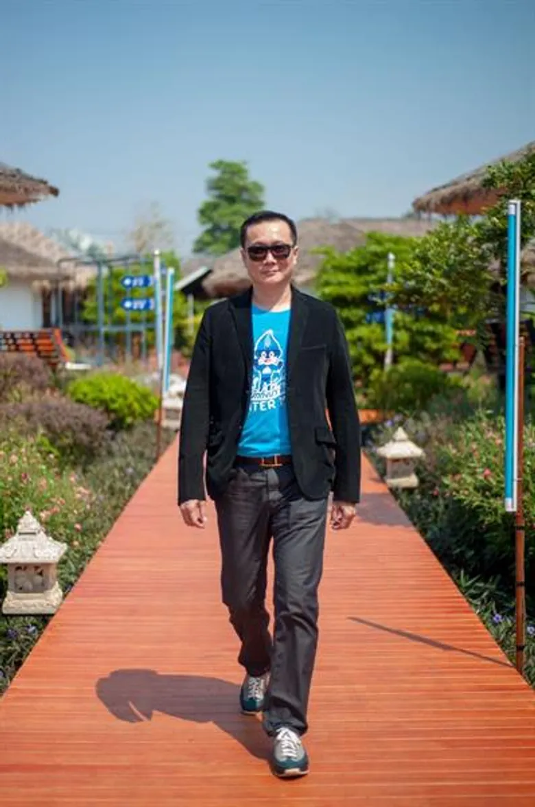 สัมภาษณ์พิเศษ ฟังก์ชั่น// For นสพ.ไทยโพสต์ “ดร.วิกร ภูวพัชร์” ทำในสิ่งที่รัก นั่นคือกุญแจไขความสำเร็จของชีวิต