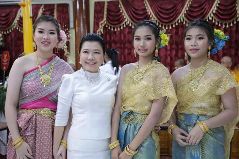 ม.กรุงเทพธนบุรี-สาธิตกรุงเทพธนบุรี ร่วมแห่เทียนพรรษา ถวายวัดปุรณาวาส