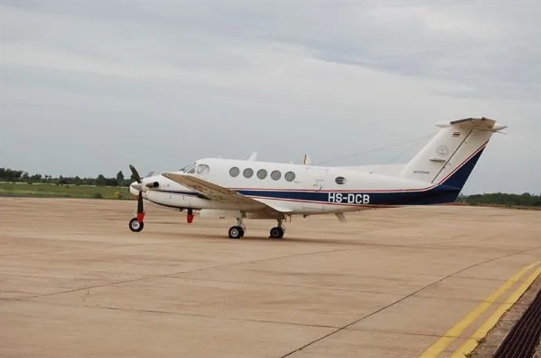 บริษัท วิทยุการบินแห่งประเทศไทย จำกัด มอบโอนอากาศยาน Super King Air 200 และอะไหล่ให้กับ สถาบันการบินพลเรือน