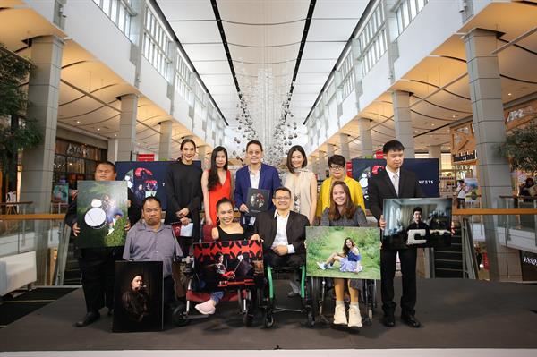 ปรากฎการณ์งานศิลป์แห่งปีกับงานเปิดตัว The Fighters Project (เดอะ ไฟท์เตอร์ โปรเจค) งานนิทรรศการภาพถ่ายและหนังสือ ที่ได้แรงบันดาลใจจาก 6 คนพิการ ของสุทธิศักดิ์ สุจริตตานนท์