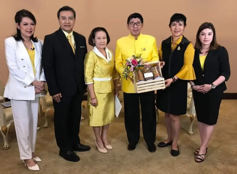 รองนายกรัฐมนตรี ศาสตราจารย์ ดร.วิษณุ เครื...