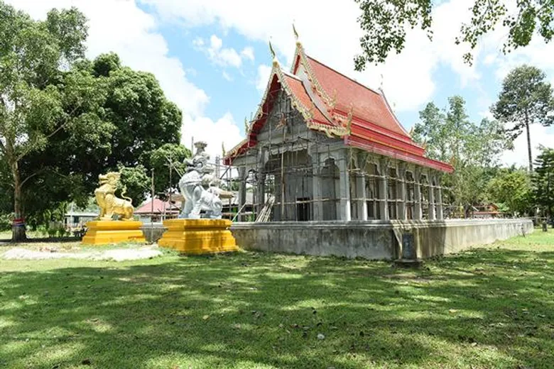 ม.อ.ตรัง ร่วมกับ อบต.ควนปริง เป็นเจ้าภาพถวายเทียนพรรษา ประจำปี 2562