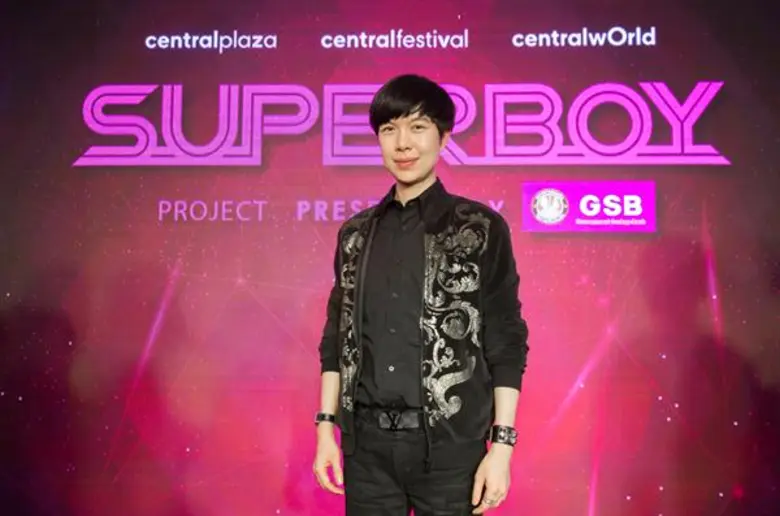 ฮันเตอร์กันไม่หยุดสำหรับการเฟ้นหาชายหนุ่ม...