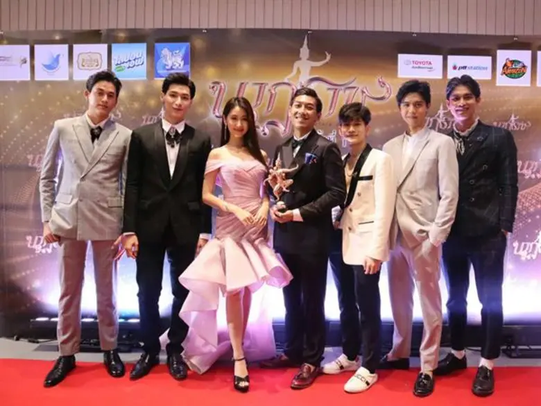 “ป๋อมแป๋ม” สุดปลื้ม!!! รายการ “ทอล์ก-กะ-เทย ONE NIGHT” คว้ารางวัล “ทอล์คโชว์ยอดเยี่ยม” งานนาฏราช ครั้งที่ 10