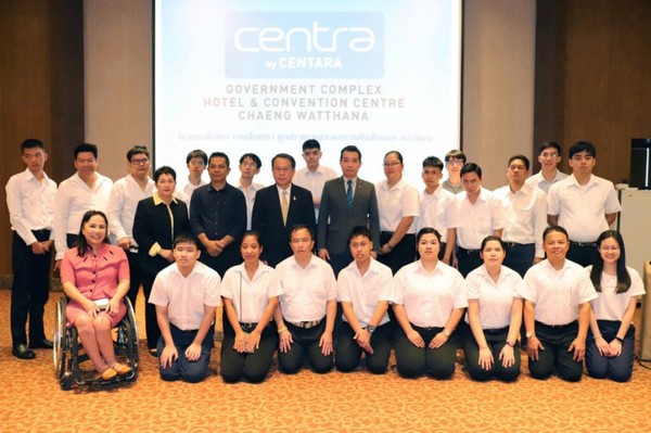 อัษฎางค์ สุขวิเศษ ผู้จัดการทั่วไป โรงแรมเ...