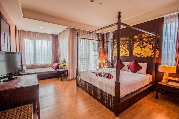 Pre Sale เพียง 1,999 บาทต่อคืน กับแพคเกจห้องพักหรูระดับ 5 ดาว ชายหาดชะอำ โรงแรมแกรนด์ แปซิฟิก ซอฟเฟอริน รีสอร์ท แอนด์ สปา ก่อนงานงานไทยเที่ยวไทย ครั้งที่ 52