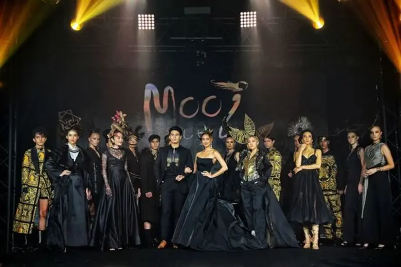 "แพนเค้ก" ควง "ฮั่น" ร่วมเดินแบบ Hair Fashion Show ...