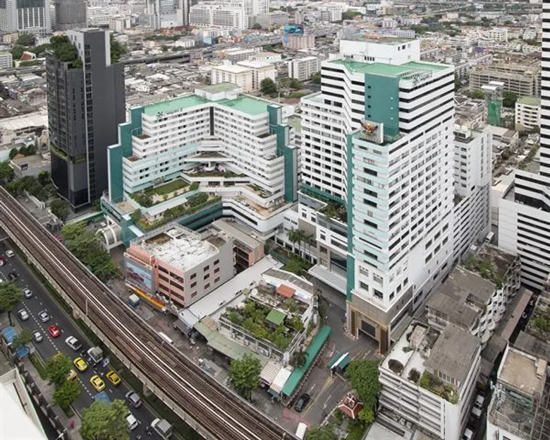 พญาไท 2 ตอกย้ำการเป็นศูนย์การแพทย์ก้าวหน้าระดับโลก(State-of the art Medical Campus) พร้อมให้บริการดูแลสุขภาพสังคมแบบองค์รวมทั้งการรักษาและป้องกัน เพื่อผู้ป่วยสุขภาพดีครบ 32