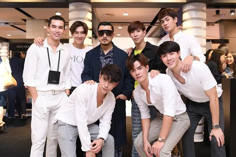ครั้งแรก ! กับ “MOO (หมู) แบรนด์เสื้อผ้าผู้ชายของดีไซเนอร์มากฝีมือ หมู-พลพัฒน์ อัศวะประภา