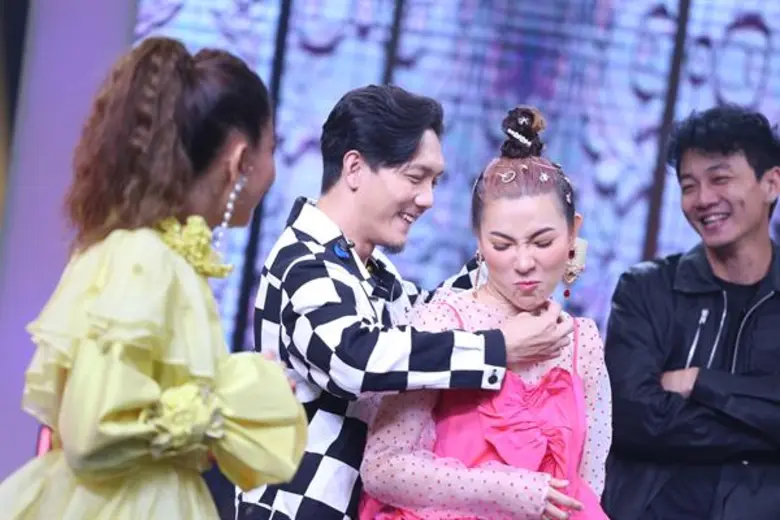 จะกี่แขกรับเชิญที่มาเยือนเวที "หอมเล็กเป็...