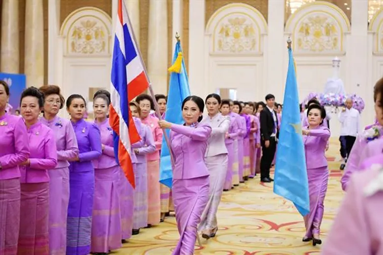 ภาพข่าว: สมาคมสตรีจังหวัดแม่ฮ่องสอน ร่วมงาน "วันสตรีไทย ประจำปี 2562” ภายใต้แนวคิด “สายธารแห่งพระบารมี สู่การพัฒนาสตรีที่ยั่งยืน”