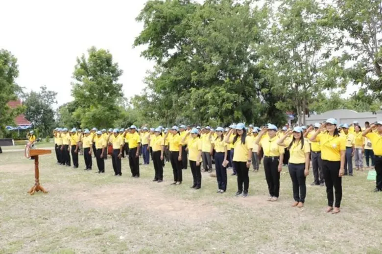 "โครงการ 101 อาชีพ" เฉลิมพระเกียรติ เนื่อ...