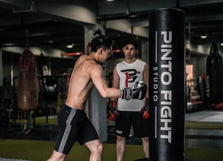 10 Fight 10 เปิดสังเวียนสุดท้าย คู่หยุดโลกที่ทุกคนรอคอย!!! “เจ้าขุน จักรภัทร” ชกกับ “แบงค์ ธิติ”